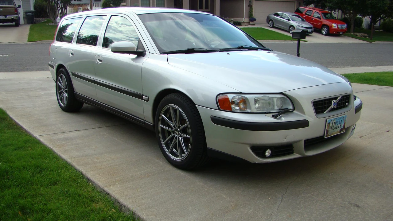 2004 Volvo V70 R 2nd Gen - Image 9 of 31
