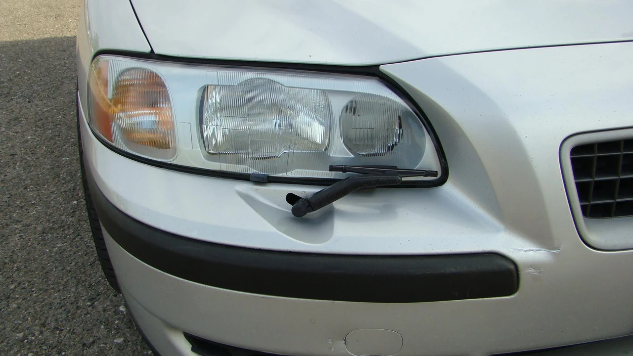 2004 Volvo V70 R 2nd Gen - Image 11 of 31
