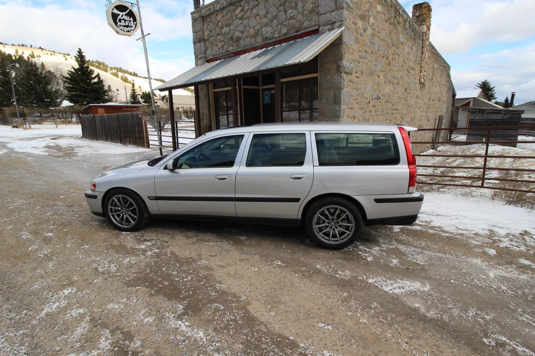 2004 Volvo V70 R 2nd Gen - Image 4 of 31