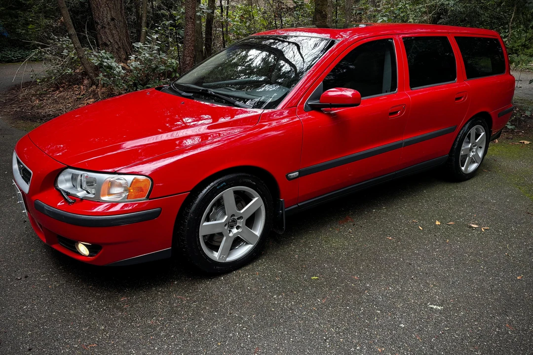 2004 Volvo V70 R 2nd Gen - Image 3 of 31