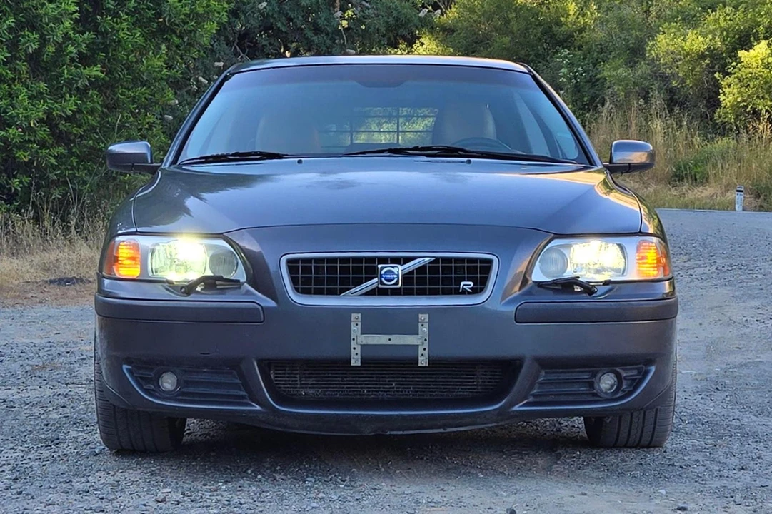 2004 Volvo V70 R 2nd Gen - Image 6 of 31