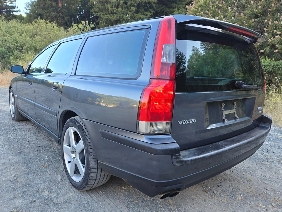 2004 Volvo V70 R 2nd Gen - Image 10 of 31