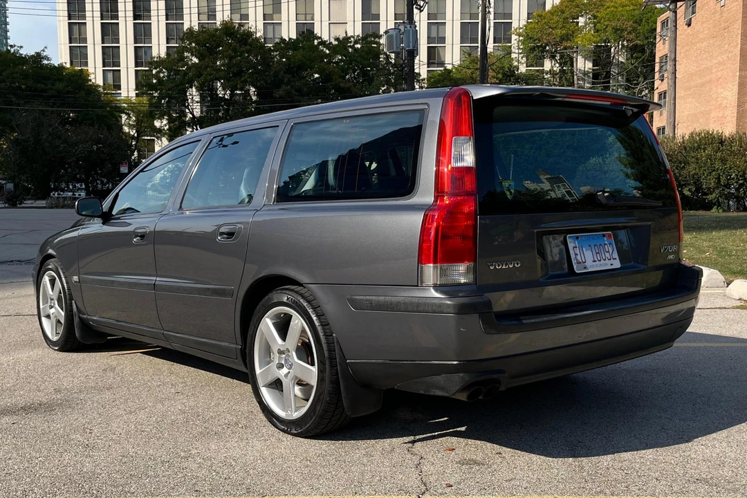 2004 Volvo V70 R 2nd Gen - Image 4 of 31