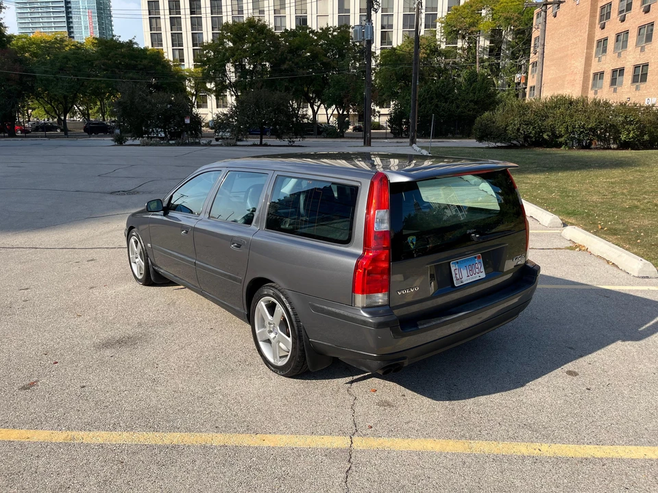 2004 Volvo V70 R 2nd Gen - Image 11 of 31