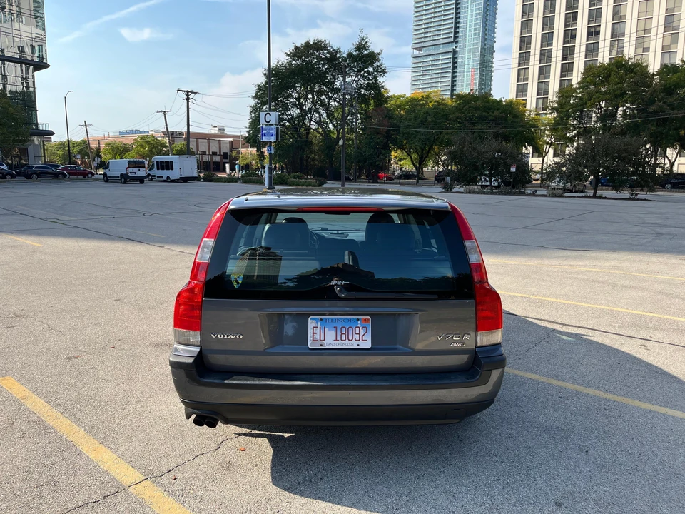 2004 Volvo V70 R 2nd Gen - Image 13 of 31
