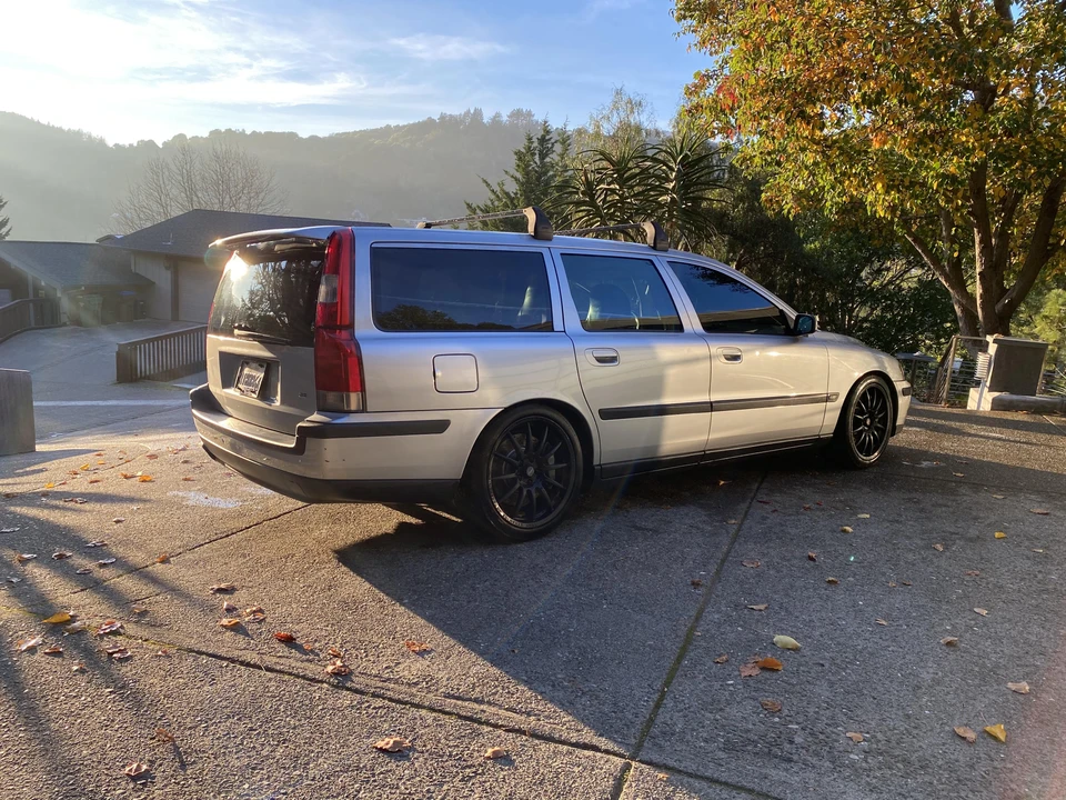 2004 Volvo V70 R 2nd Gen - Image 14 of 31