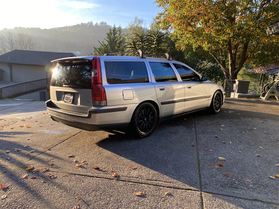 2004 Volvo V70 R 2nd Gen - Image 13 of 31