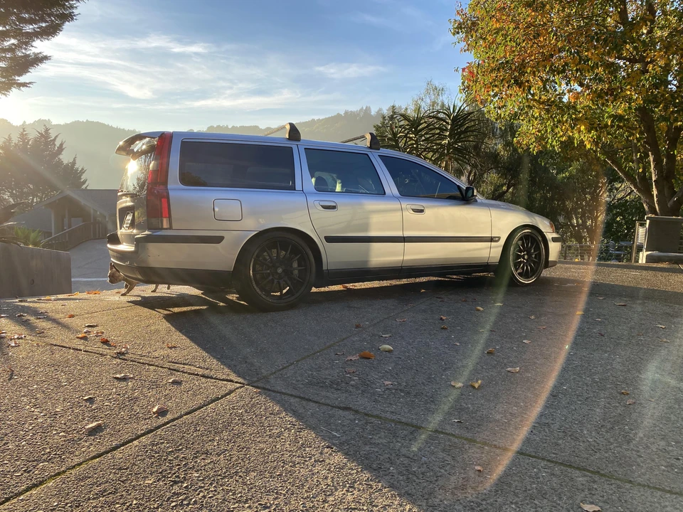 2004 Volvo V70 R 2nd Gen - Image 15 of 31
