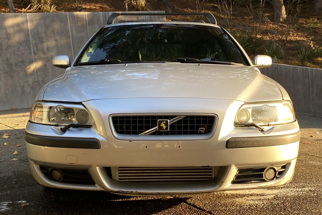 2004 Volvo V70 R 2nd Gen - Image 2 of 31