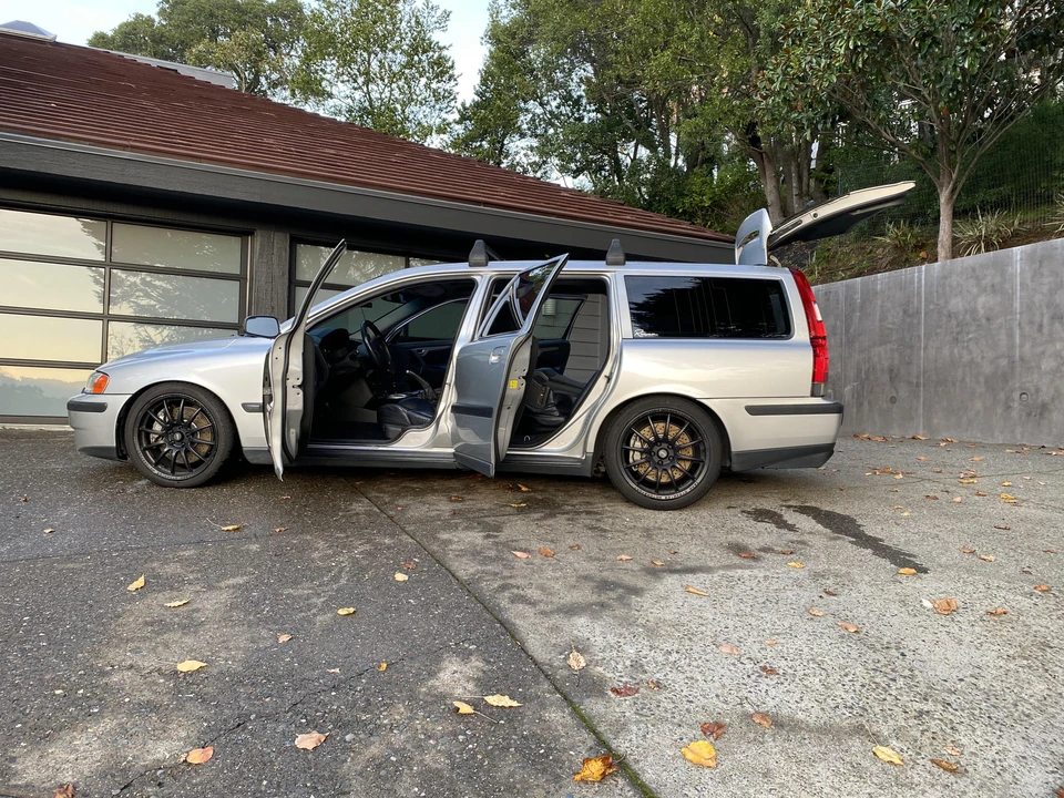 2004 Volvo V70 R 2nd Gen - Image 18 of 31