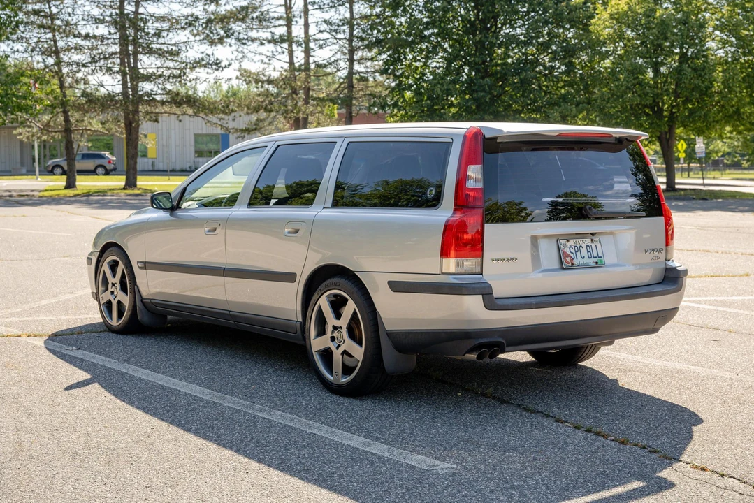 2004 Volvo V70 R 2nd Gen - Image 13 of 31