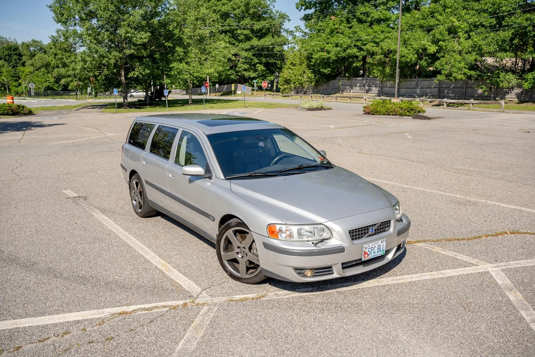 2004 Volvo V70 R 2nd Gen - Image 15 of 31