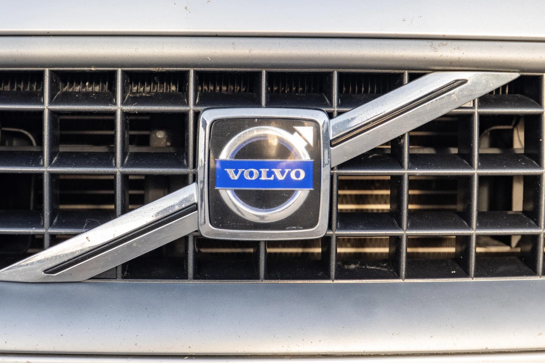 2004 Volvo V70 R 2nd Gen - Image 15 of 31