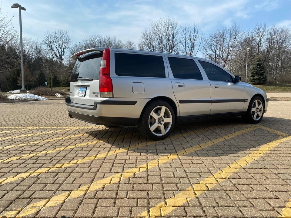 2004 Volvo V70 R 2nd Gen - Image 18 of 31