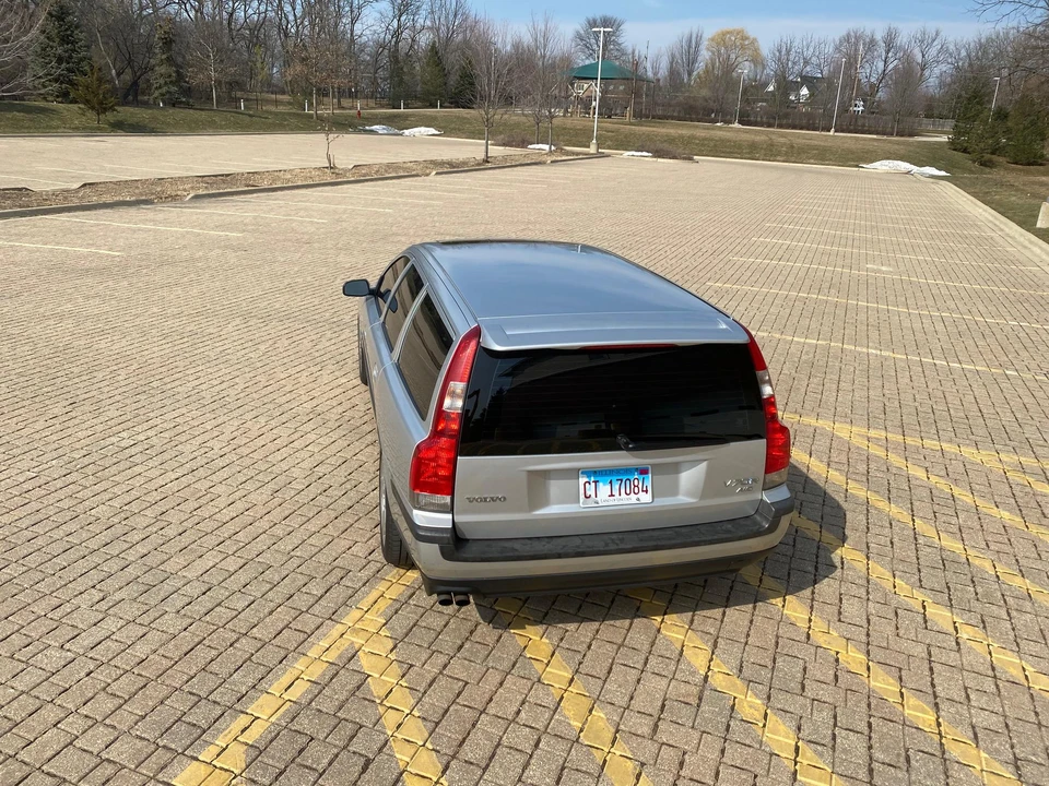2004 Volvo V70 R 2nd Gen - Image 15 of 31