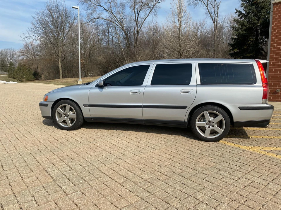 2004 Volvo V70 R 2nd Gen - Image 11 of 31