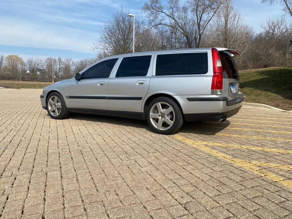 2004 Volvo V70 R 2nd Gen - Image 12 of 31