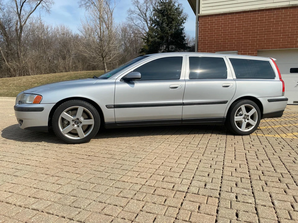 2004 Volvo V70 R 2nd Gen - Image 8 of 31