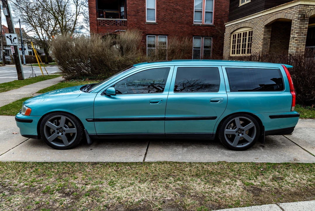 2004 Volvo V70 R 2nd Gen - Image 6 of 31