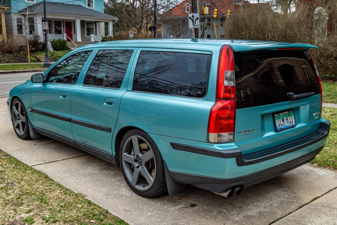 2004 Volvo V70 R 2nd Gen - Image 4 of 31