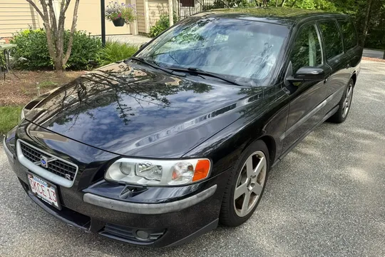 2004 Volvo V70R