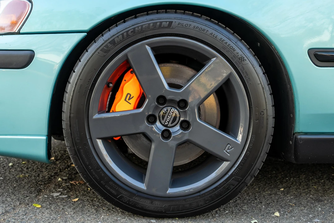 2004 Volvo V70 R 2nd Gen - Image 29 of 31