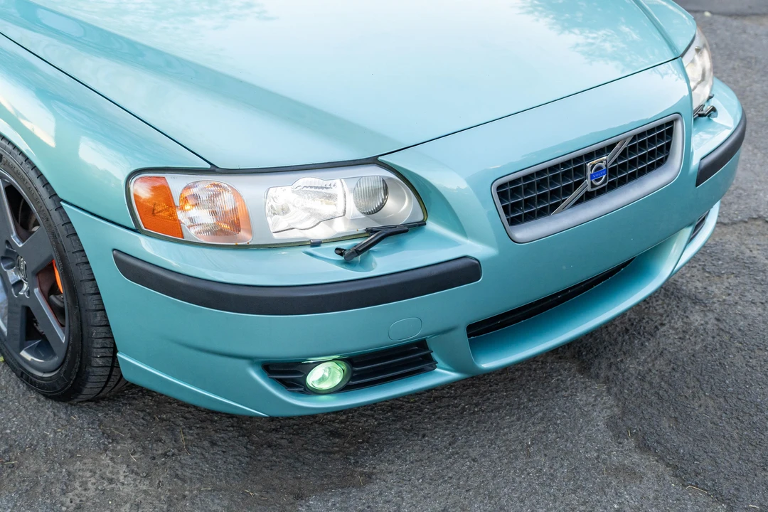 2004 Volvo V70 R 2nd Gen - Image 16 of 31