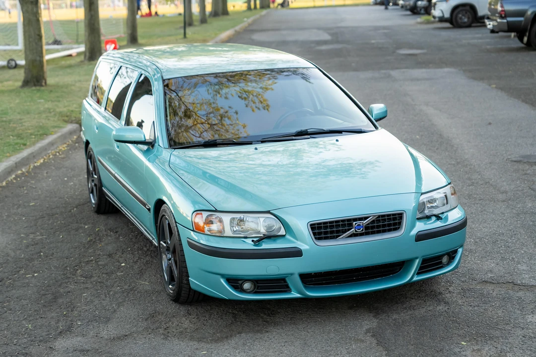 2004 Volvo V70 R 2nd Gen - Image 14 of 31