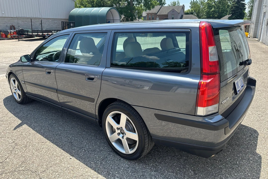 2004 Volvo V70 R 2nd Gen - Image 4 of 31