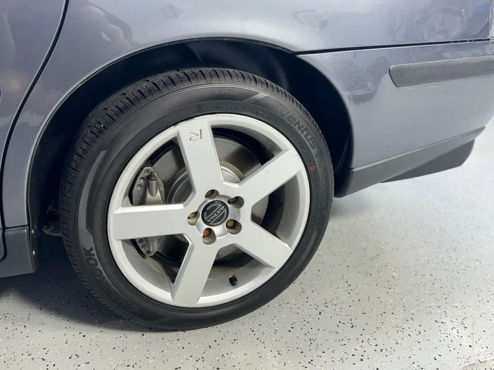 2004 Volvo V70 R 2nd Gen - Image 23 of 31
