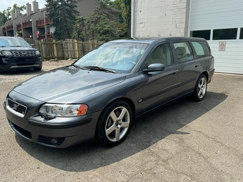 2004 Volvo V70 R 2nd Gen - Image 7 of 31