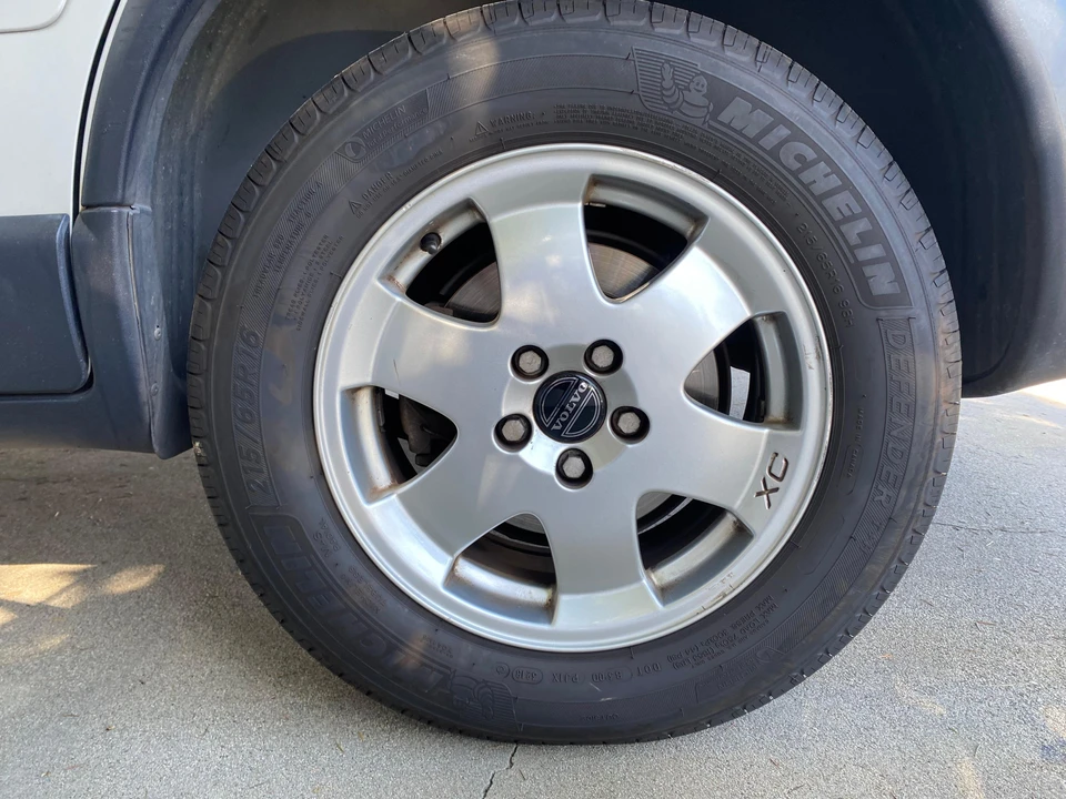 2004 Volvo V70 XC/XC70 2nd Gen - Image 19 of 31