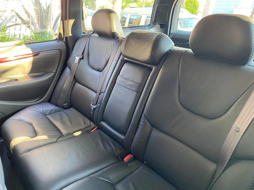 2004 Volvo V70 XC/XC70 2nd Gen - Image 29 of 31