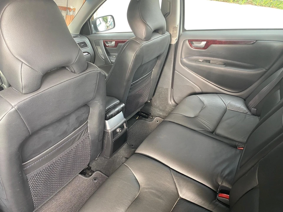 2004 Volvo V70 XC/XC70 2nd Gen - Image 28 of 31