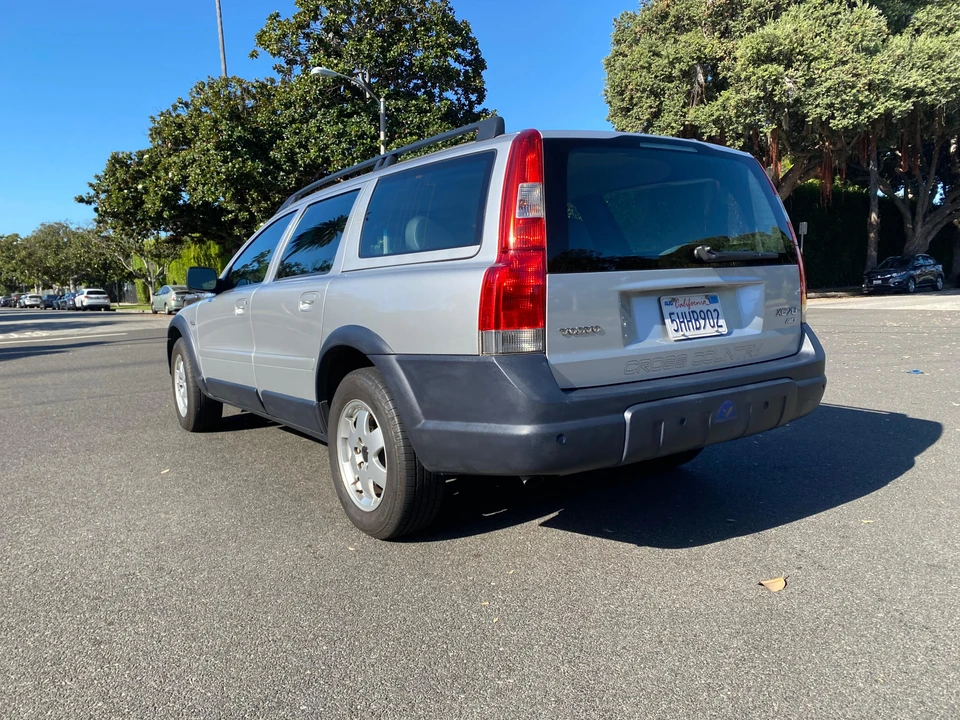 2004 Volvo V70 XC/XC70 2nd Gen - Image 7 of 31