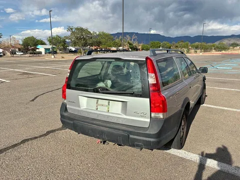 2004 Volvo XC70 2.5T Wagon 4D