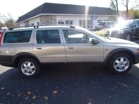 2004 Volvo V70 XC/XC70 2nd Gen - Image 10 of 12