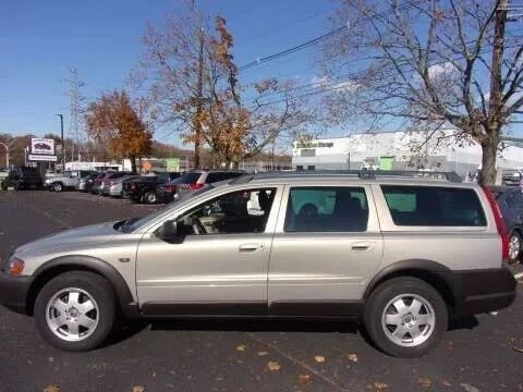 2004 Volvo V70 XC/XC70 2nd Gen - Image 3 of 12