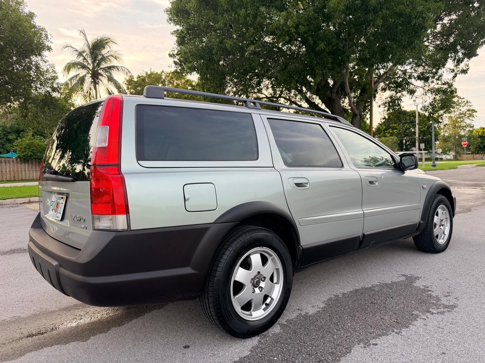2004 Volvo V70 XC/XC70 2nd Gen - Image 20 of 31