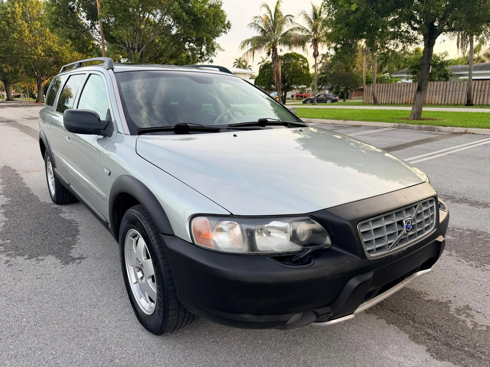 2004 Volvo V70 XC/XC70 2nd Gen - Image 25 of 31
