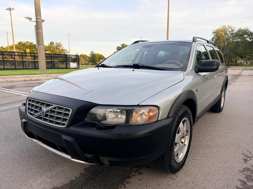 2004 Volvo V70 XC/XC70 2nd Gen - Image 7 of 31