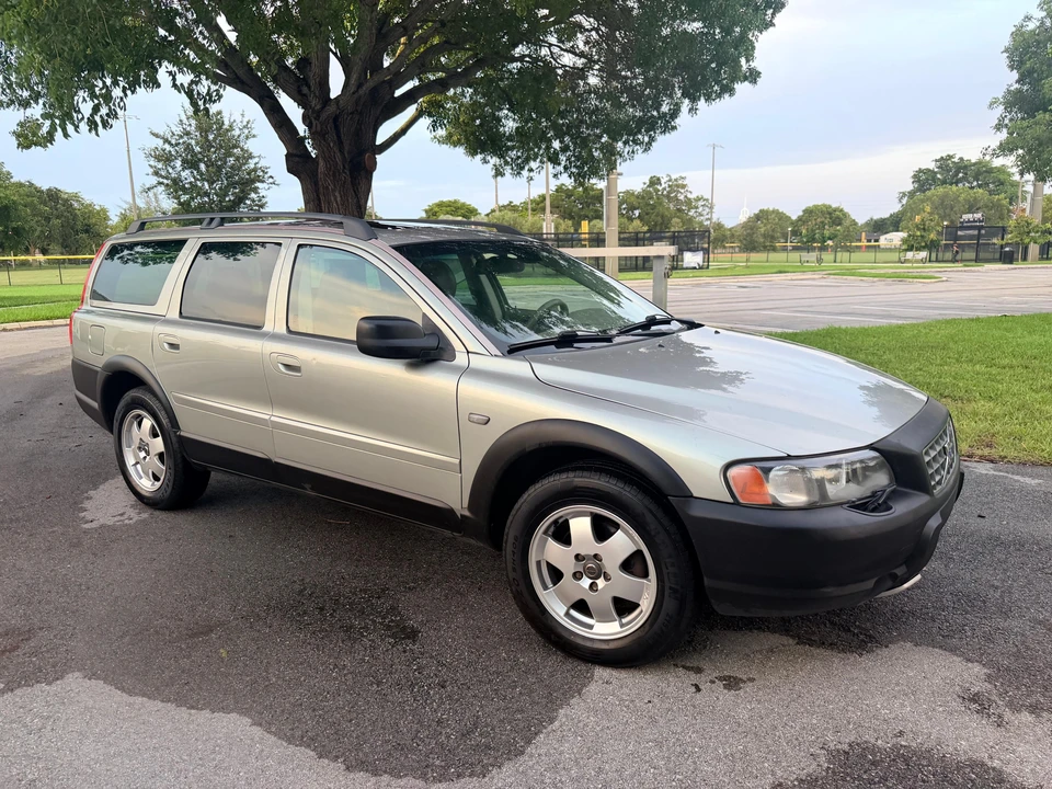 2004 Volvo V70 XC/XC70 2nd Gen - Image 23 of 31