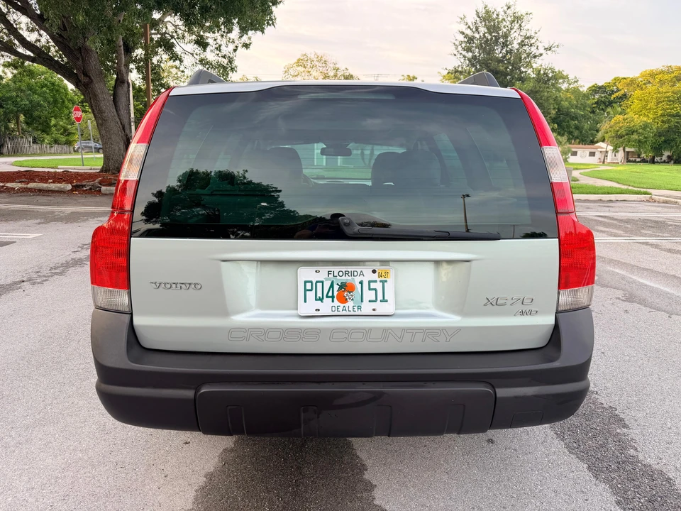 2004 Volvo V70 XC/XC70 2nd Gen - Image 18 of 31