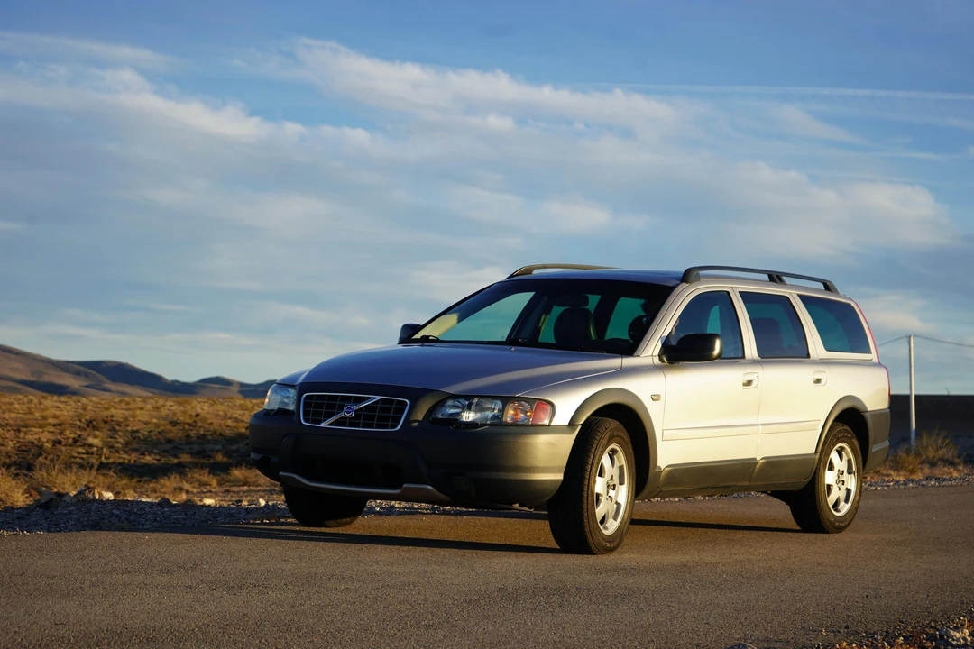 2004 Volvo V70 XC/XC70 2nd Gen - Image 10 of 31