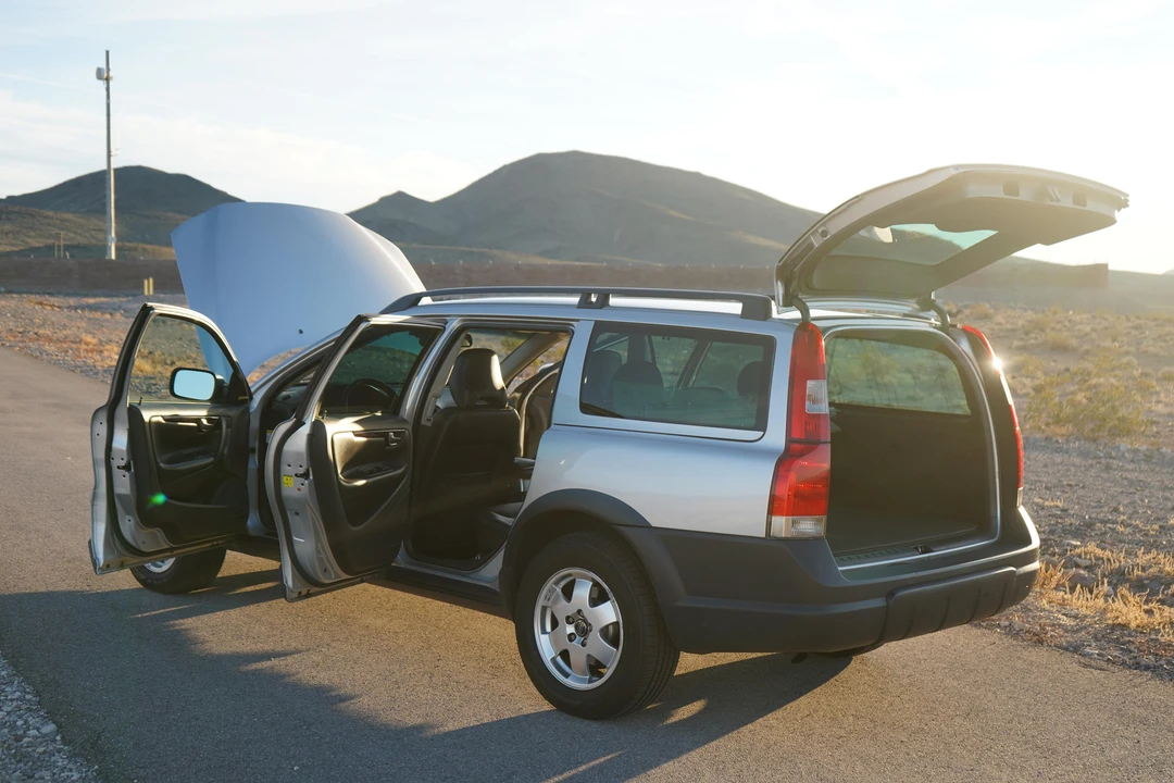 2004 Volvo V70 XC/XC70 2nd Gen - Image 26 of 31