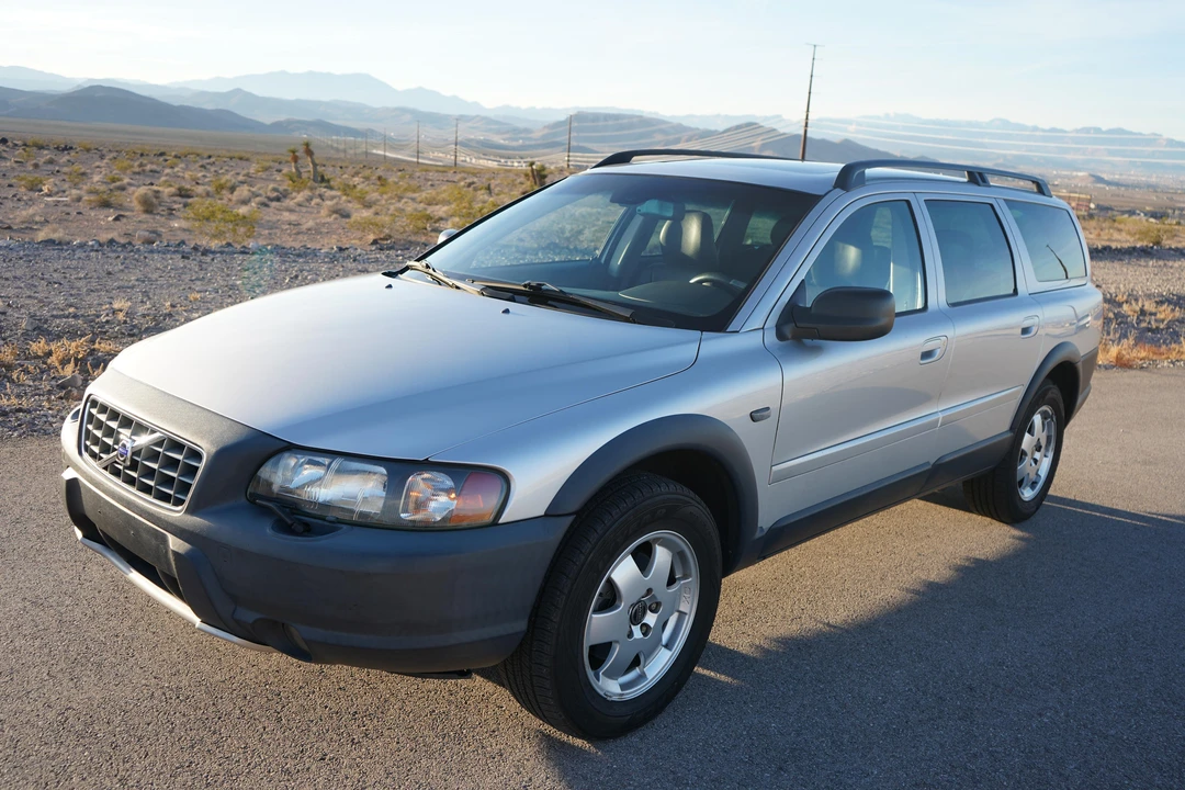 2004 Volvo V70 XC/XC70 2nd Gen - Image 9 of 31