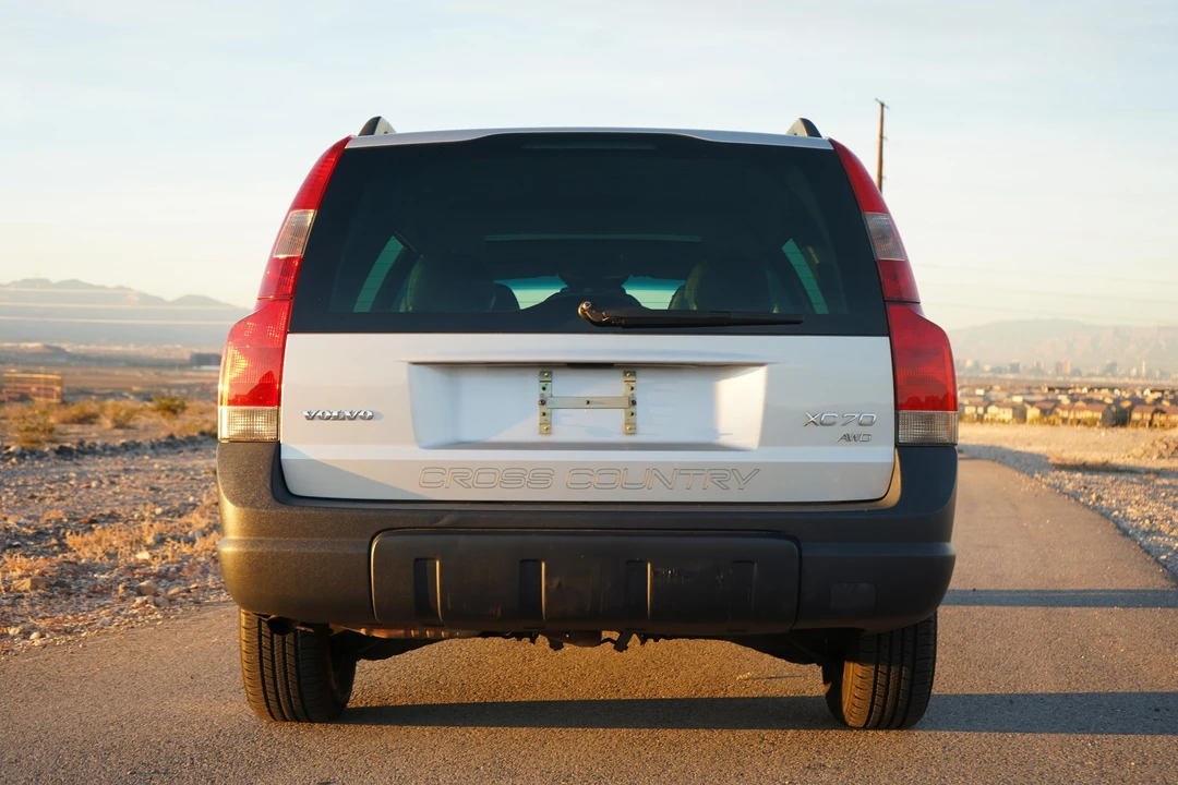 2004 Volvo V70 XC/XC70 2nd Gen - Image 14 of 31