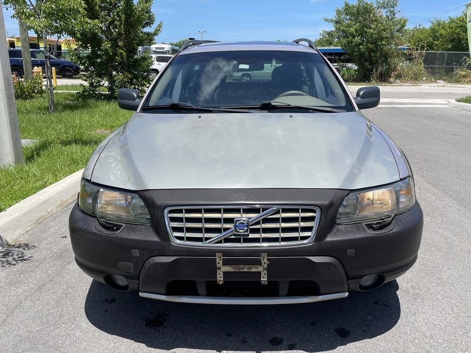 2004 Volvo V70 XC/XC70 2nd Gen - Image 16 of 31