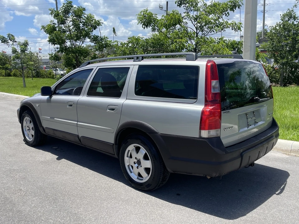 2004 Volvo V70 XC/XC70 2nd Gen - Image 3 of 31
