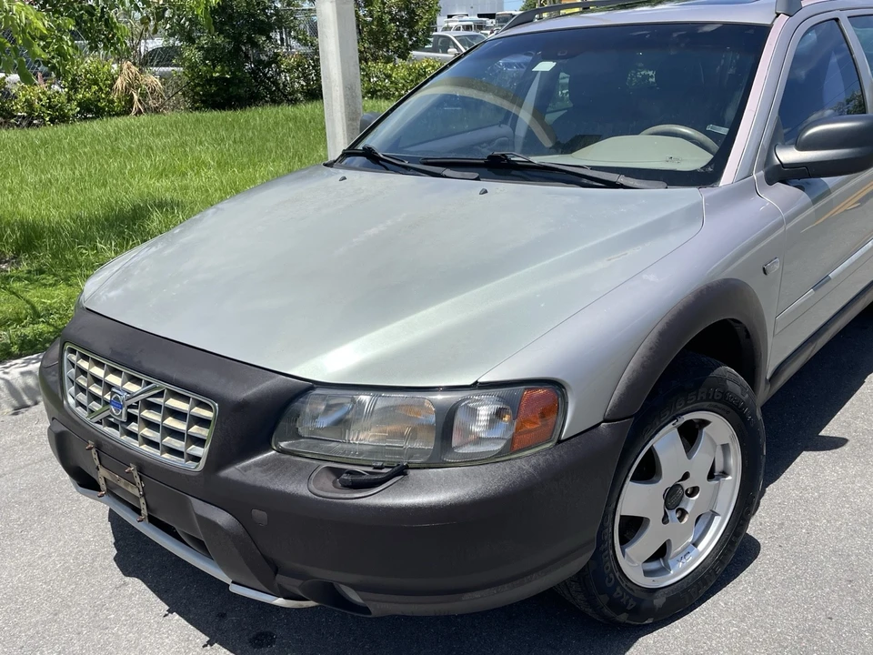 2004 Volvo V70 XC/XC70 2nd Gen - Image 18 of 31